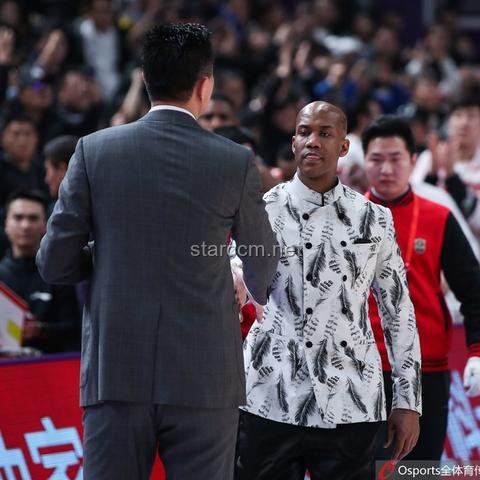 樊振东新球队欧冠夺冠，乒坛新趋势前瞻